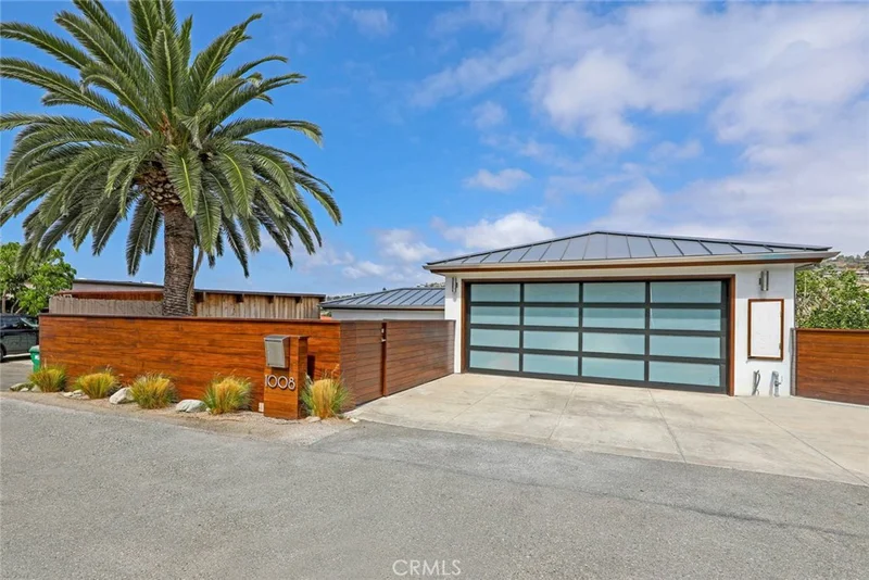 1008 Van Dyke Drive, Laguna Beach, CA 92651