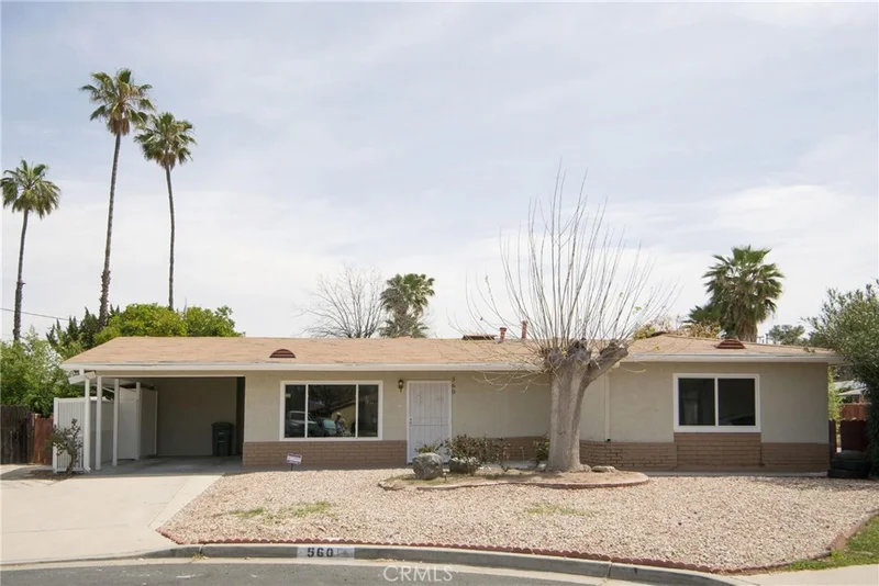 560 Snead, Hemet, CA 92543