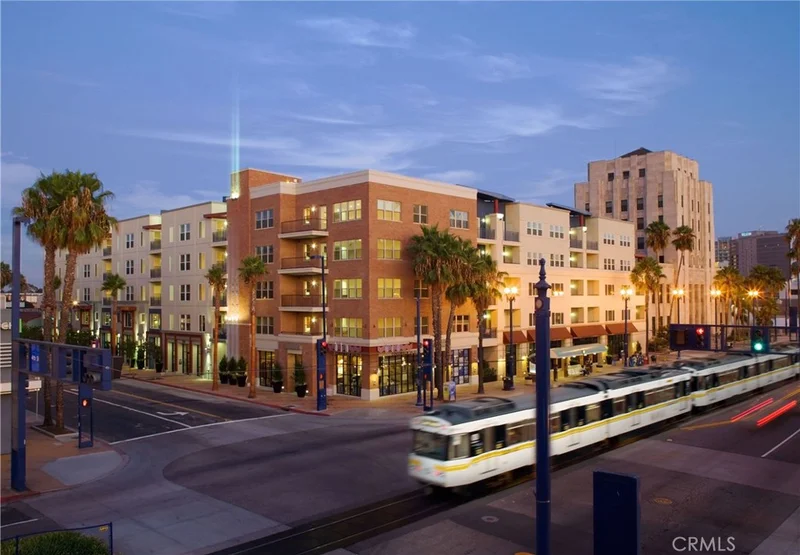 300 4th #424, Long Beach, CA 90802