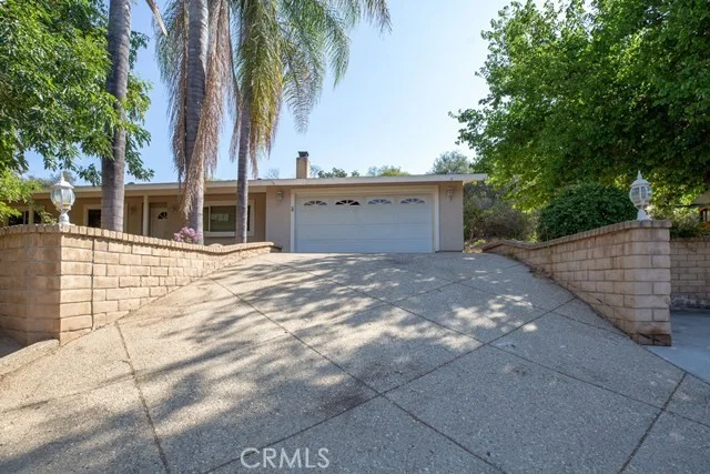 25749 Willow, Escondido, CA 92026