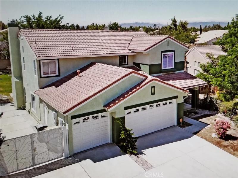 2754 Oldfield, Lancaster, CA 93536