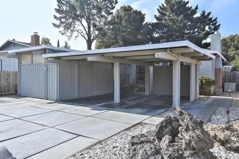 302 Roble, Redwood City, CA 94061