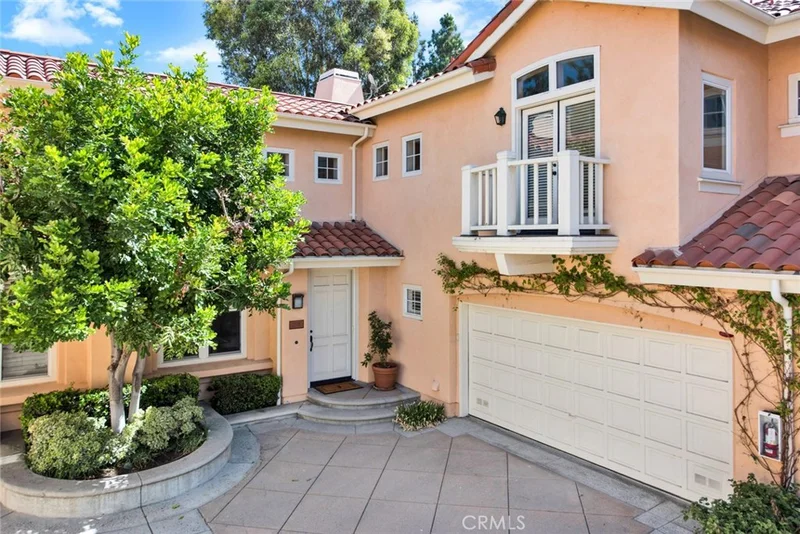2535 Tequestra, Tustin, CA 92782