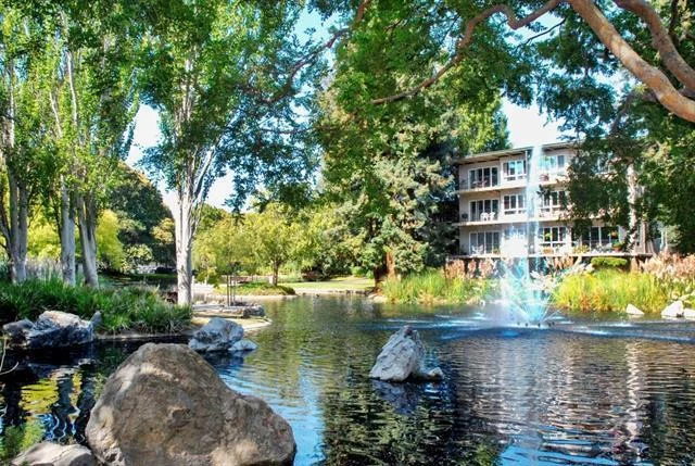 902 Peninsula #312, San Mateo, CA 94401
