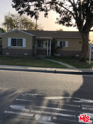 1224 White, Compton, CA 90221
