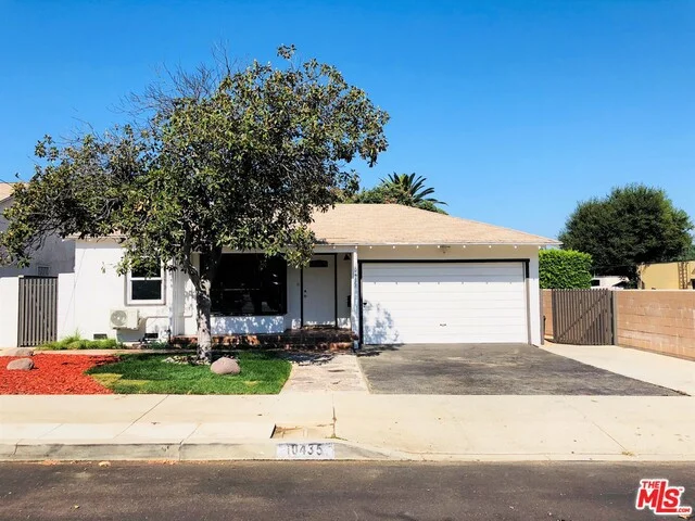 10435 Floralita, Sunland, CA 91040