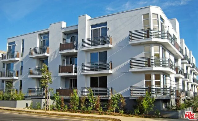 900 Westgate #Ph6, Los Angeles, CA 90049