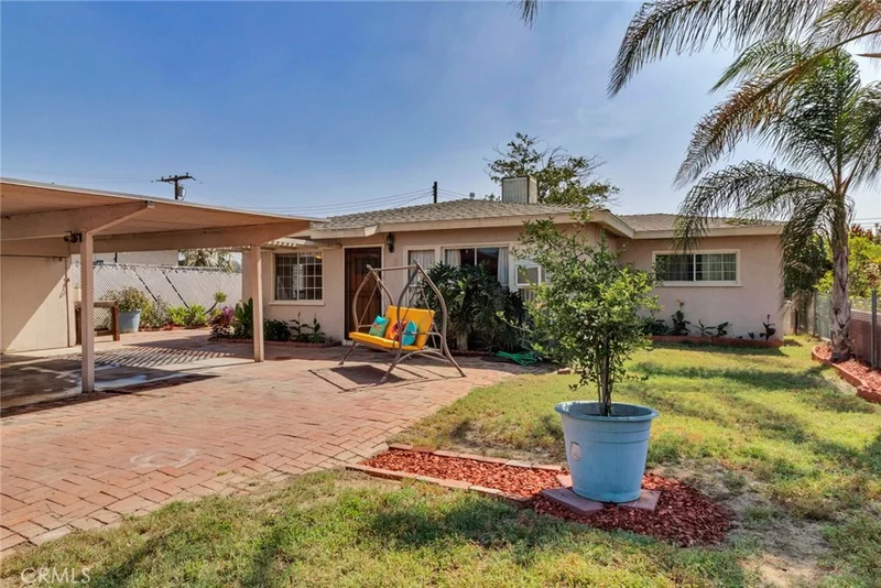 910 Laurel, Colton, CA 92324