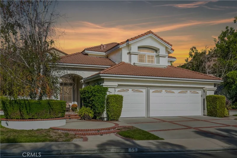 55 Calle Cabrillo, Lake Forest, CA 92610