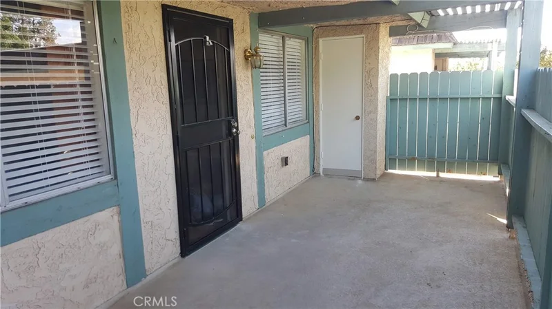 2560 Gonzaga Ln, Riverside, CA 92507