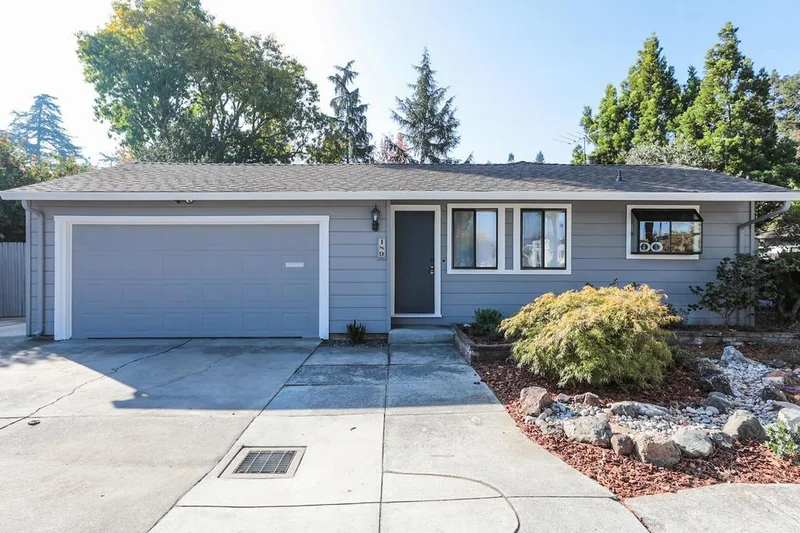 189 Cuesta, Mountain View, CA 94040