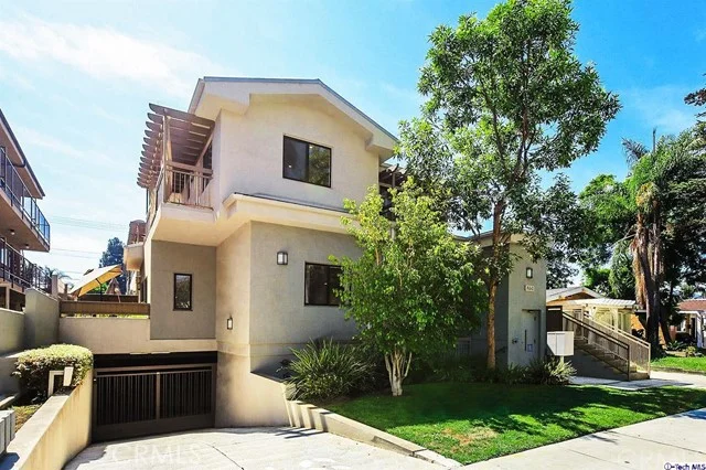 460 California #103, Glendale, CA 91203