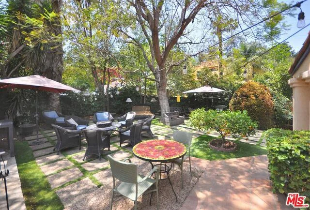 11495 Sunshine, Studio City, CA 91604