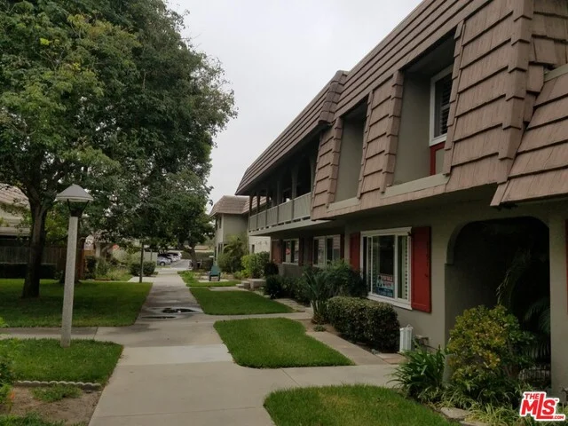 4591 Larwin, Cypress, CA 90630