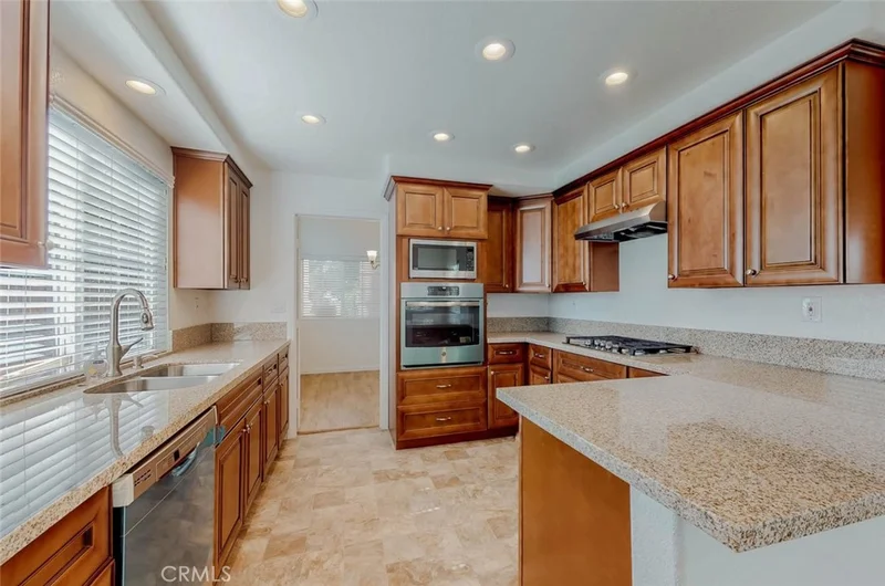 1181 Avenida Rosa Mundi, Hemet, CA 92583