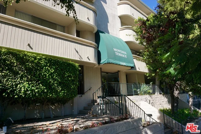 11645 Montana #208, Los Angeles, CA 90049