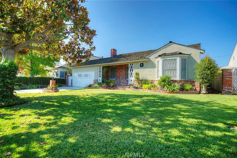 4533 Hazelbrook, Long Beach, CA 90808