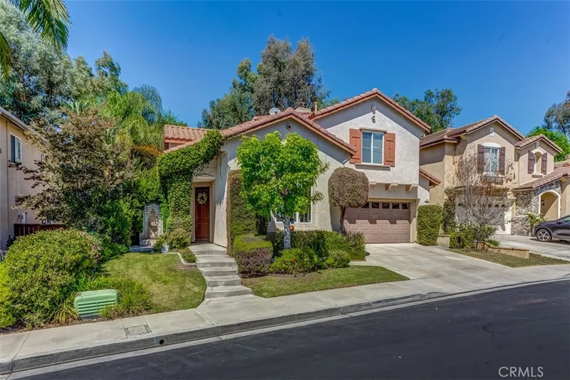 19 Lark Drive, Rancho Santa Margarita, CA 92688