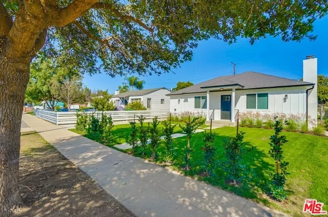 2728 Barrington, Los Angeles, CA 90064