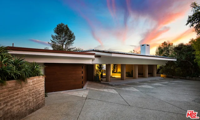 461 Bellagio, Los Angeles, CA 90049