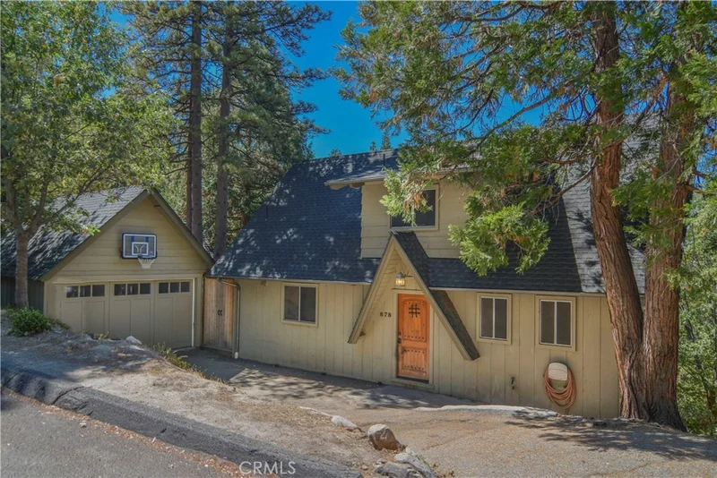 878 Crown, Lake Arrowhead, CA 92352