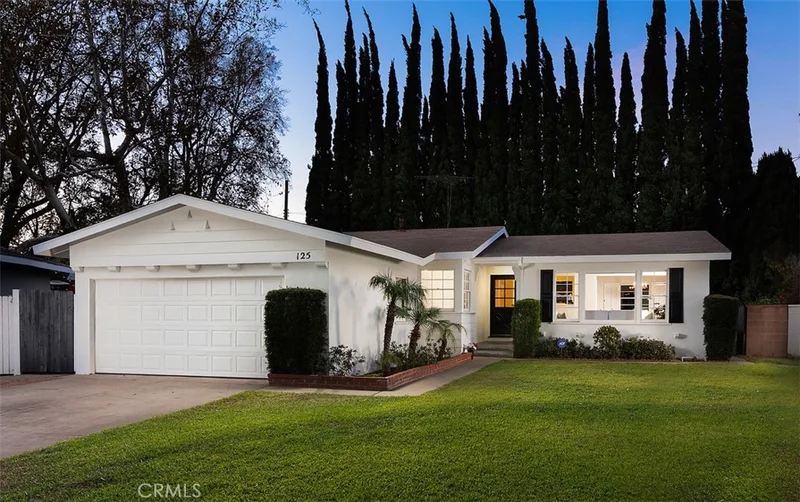 125 Orangewood, Tustin, CA 92780