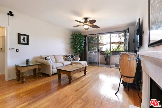 11225 Peach Grove #208, North Hollywood, CA 91601