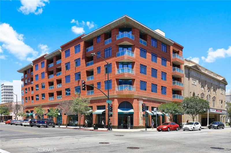 125 Raymond #412, Pasadena, CA 91103