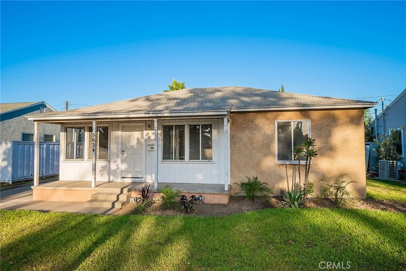 5634 Lakewood, Lakewood, CA 90712