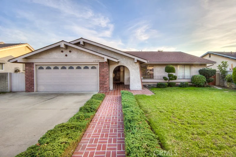 1254 Diana, Upland, CA 91786