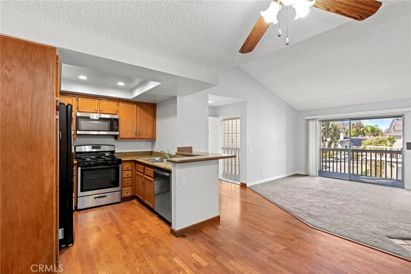 6206 Hartford #202, Yorba Linda, CA 92887