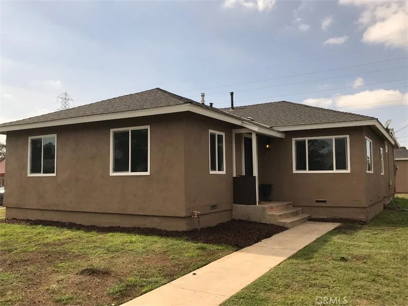 11875 Stanford, Los Angeles, CA 90059