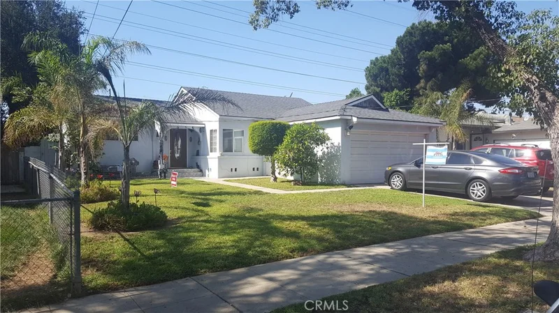 8681 Roslyndale, Arleta, CA 91331