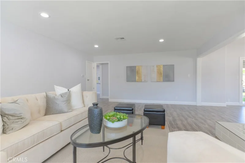 621 Palm, La Habra, CA 90631