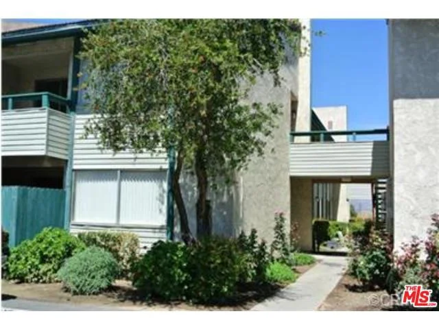 2255 Cahuilla #28, Colton, CA 92324
