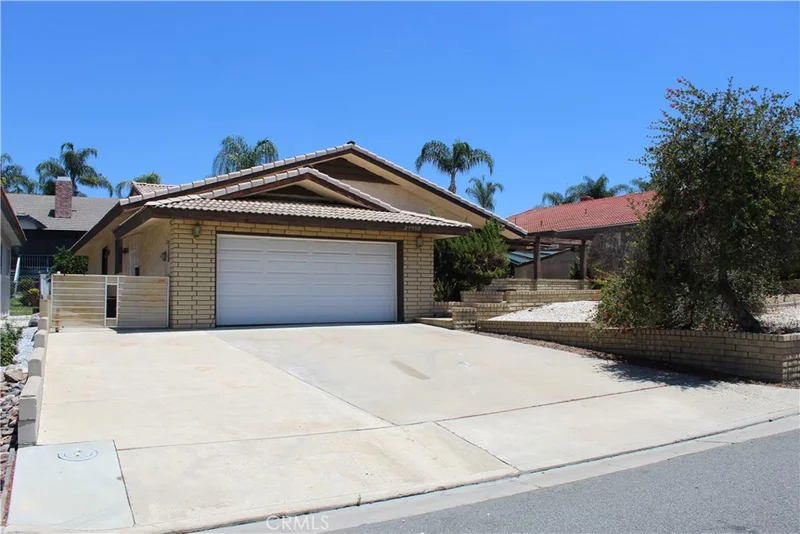 29950 Vacation, Canyon Lake, CA 92587