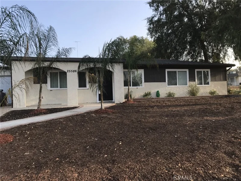 25586 Pasito, San Bernardino, CA 92404