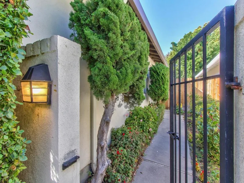 450 Shelley, Salinas, CA 93901