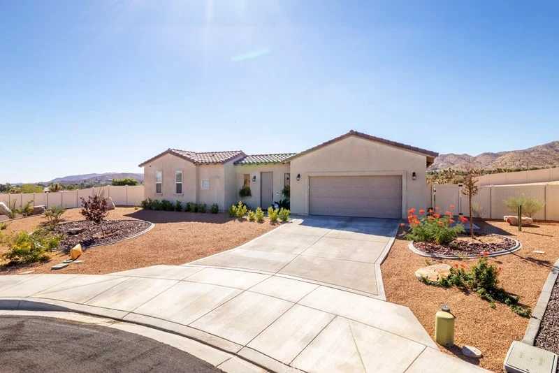 56205 Mountain View, Yucca Valley, CA 92284