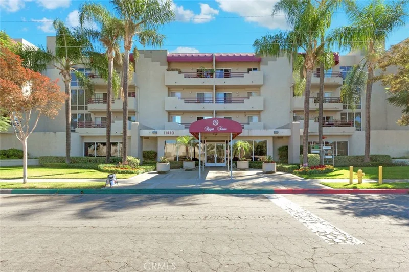 11410 Dolan #308, Downey, CA 90241