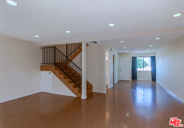 10260 Plainview #10, Tujunga, CA 91042