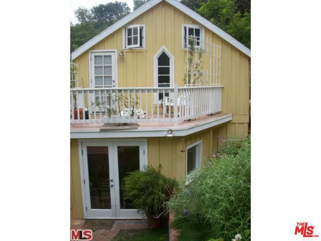 8943 Holly, Los Angeles, CA 90046