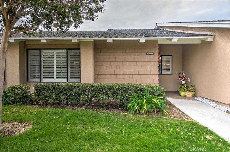 8565 Colusa #907C, Huntington Beach, CA 92646