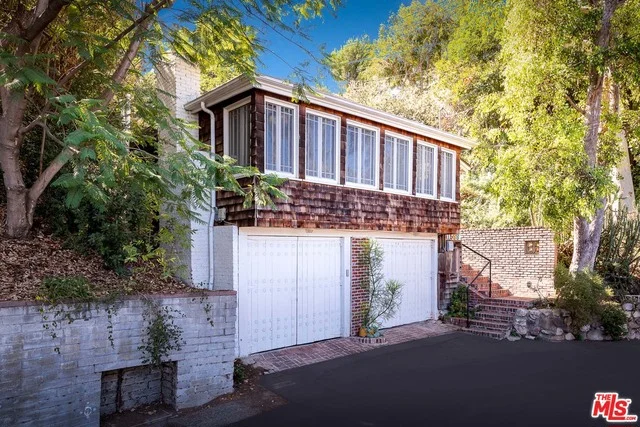 11588 Laurelcrest, Studio City, CA 91604