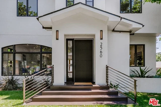 2560 Colby, Los Angeles, CA 90064