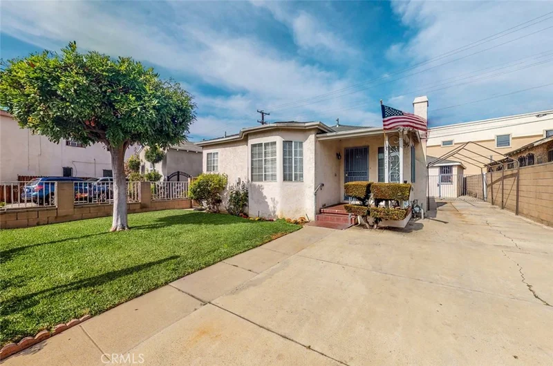 1225 Clela, East Los Angeles, CA 90022