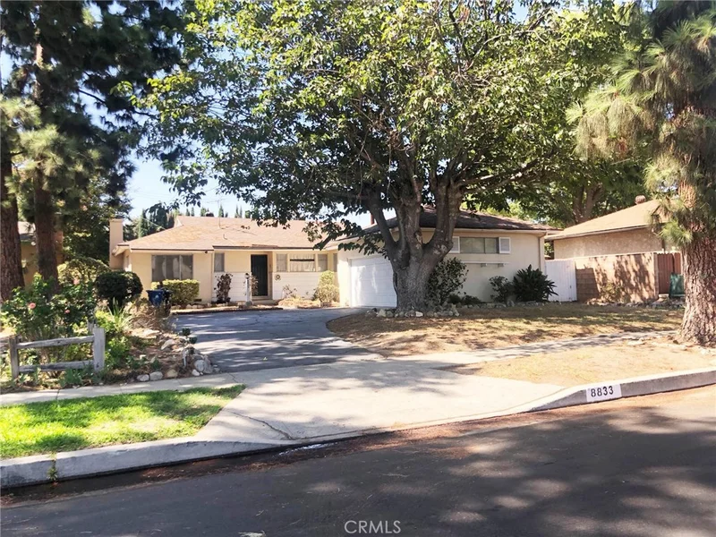 8833 Jumilla, Northridge, CA 91324