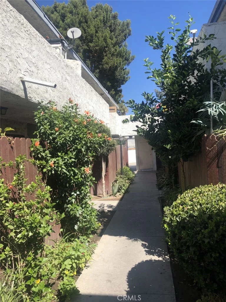 9119 Wakefield #10, Panorama City, CA 91402