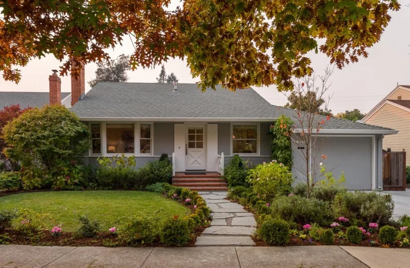 1027 Oakland, Menlo Park, CA 94025