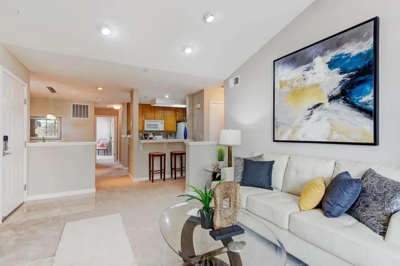 614 Arcadia #301, Sunnyvale, CA 94085
